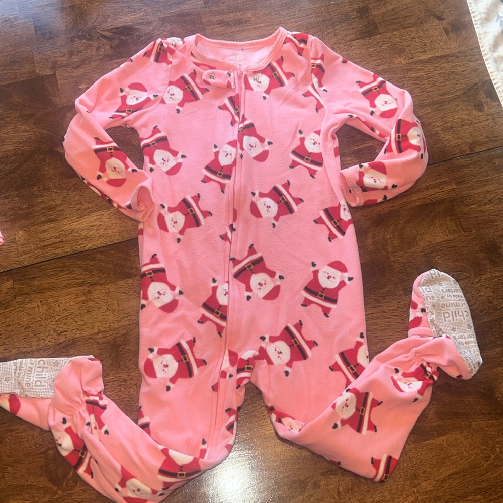 Child Of Mine girl 4T pink footed pajama Santa print